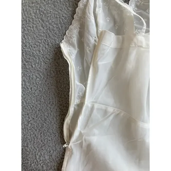 Vintage Slip Chemise Dress Medium 38 Sheer Embroidery White Lingerie Coquette - Picture 8 of 14